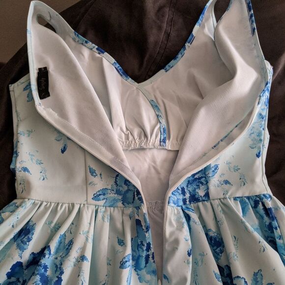 NWOT! Structured Retro Floral A-line Dress Sisjuly - Picture 6 of 10